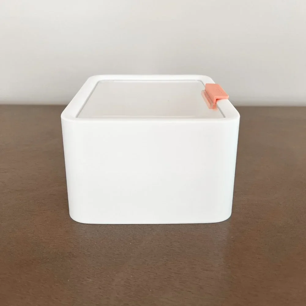 🌸3/$15 🌸 White Hinged Storage Container